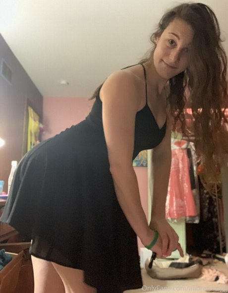 big tits brunette onlyfans hot nude picture