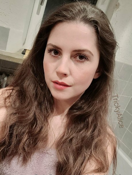 trickyalice free pornstar image