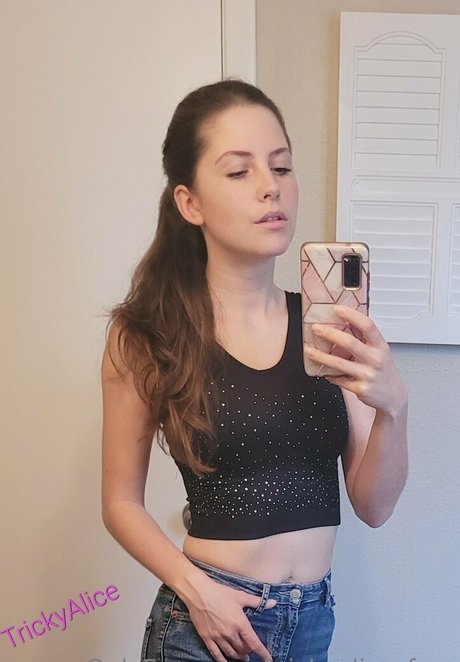 trickyalice free model hd pics