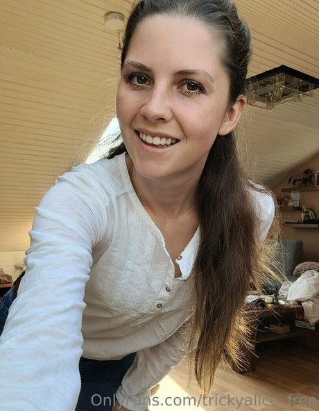 trickyalice free naked actress image