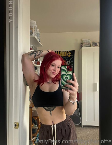 fitbycharlotte model high quality pic