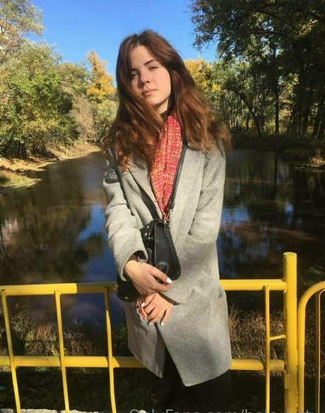 helo kitty hot model archive