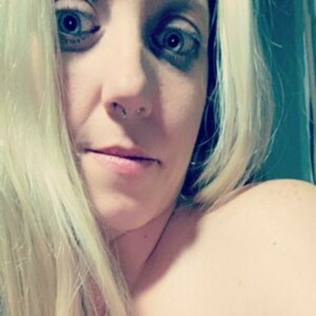 melodyameliam model naked pic