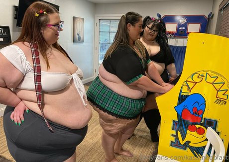 pregnant asian onlyfans sexy naked galleries