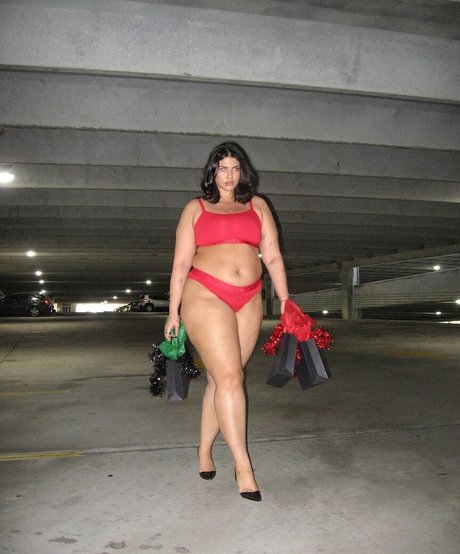 female popular onlyfans sexy nudes picture