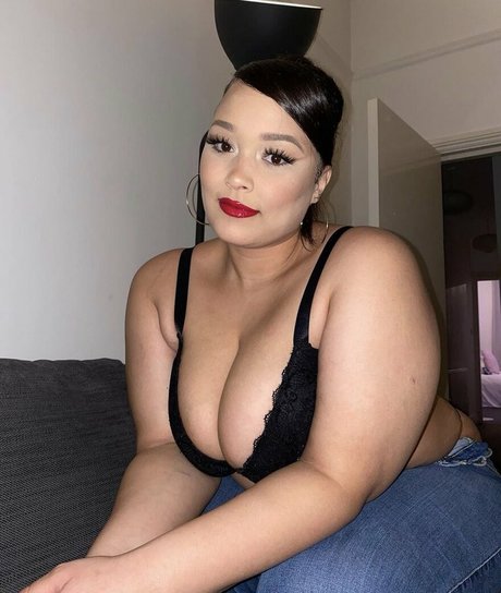 Natalie E Wade star exclusive image