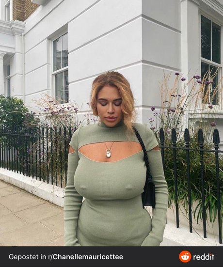 shemale fucks girl onlyfans xxx pictures