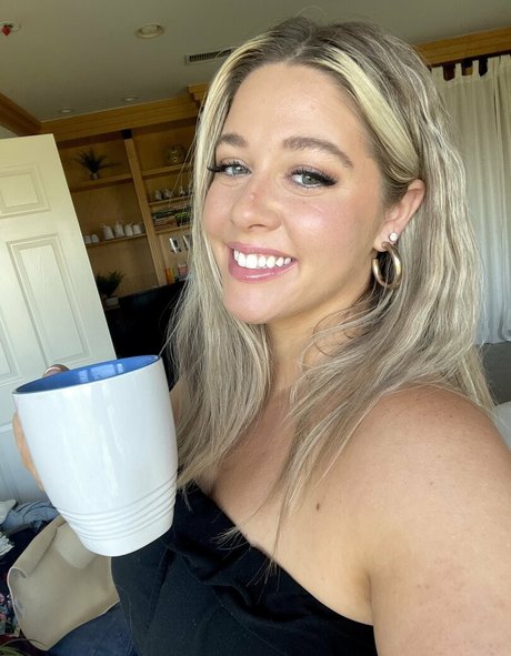 Ellanabryan hot model picture