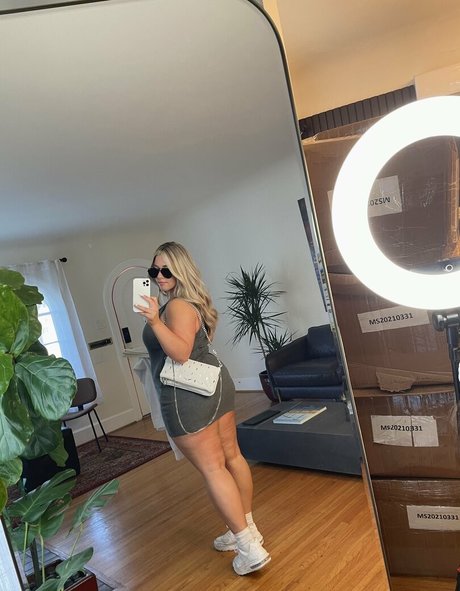 strawberry milk onlyfans porno photo