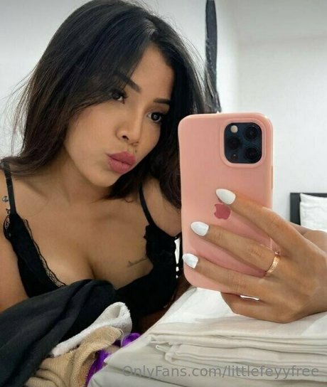 littlefeyyfree nude star photo