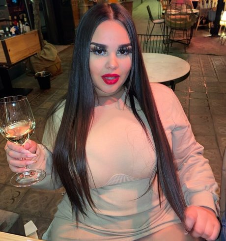 shemale cum in mouth onlyfans sexy gallery