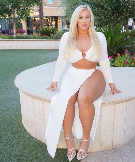 wife blowjob onlyfans pretty img