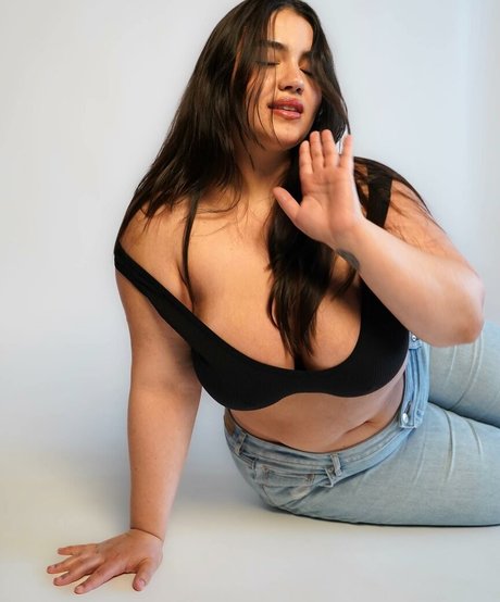 Rachel Anastacia pornstar pretty gallery