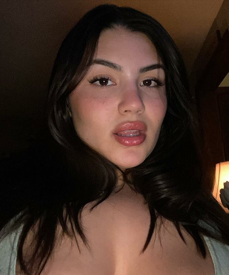 Rachel Anastacia top model pictures