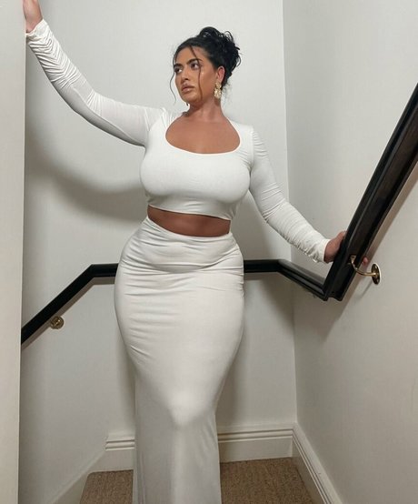 mature wife onlyfans hot sexy pics