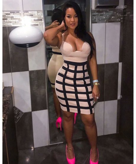 Toni Salina Chee Young star porn pics