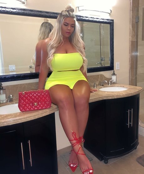 kaylanegs star nude pictures