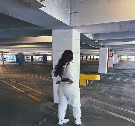 busty solo onlyfans best pic