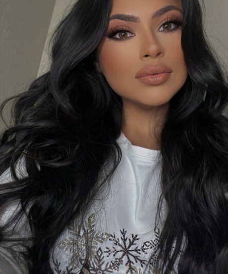 busty onlyfans free porn picture