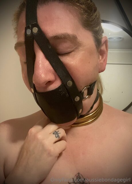 aussiebondagegirl free actress galleries