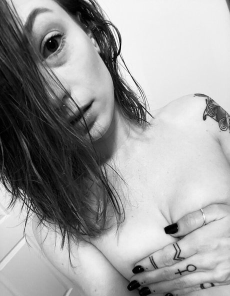 menarepotatoes xxx model archive