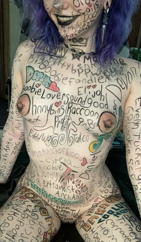 teasinglytrashed nudes actress image