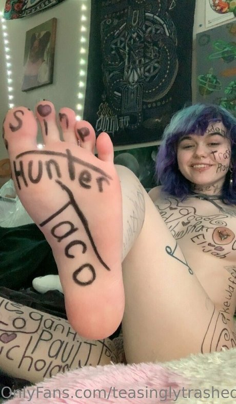 teasinglytrashed star xxx galleries