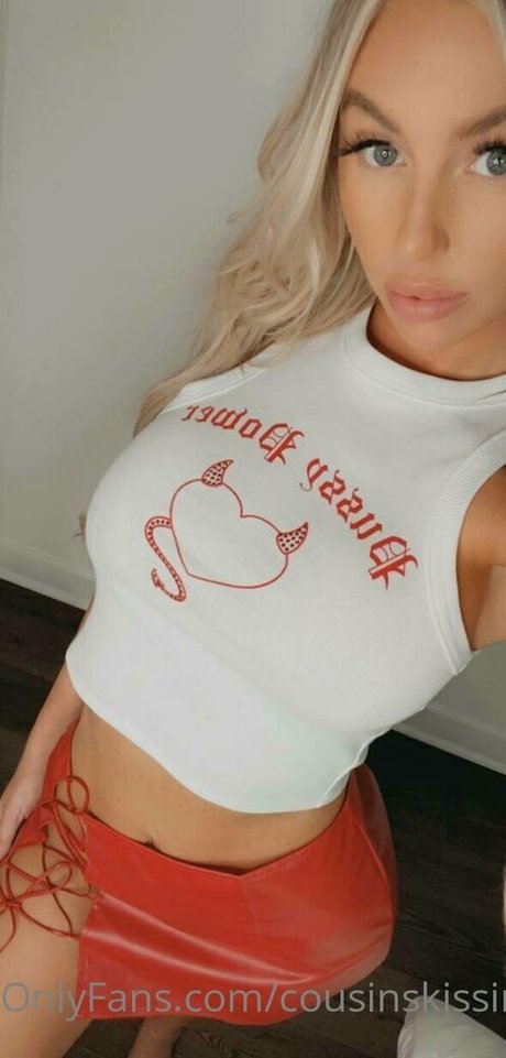 cousinskissing top star archive