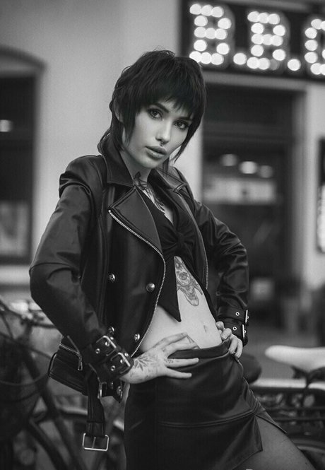 chantaise hot model galleries