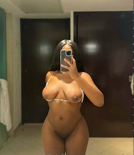 babyycocofree star naked images