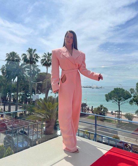 Vanessa Mai perfect star images