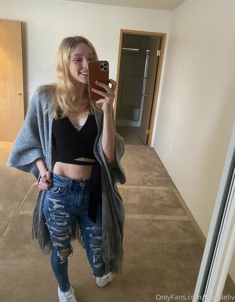 lovableliv sexy star gallery