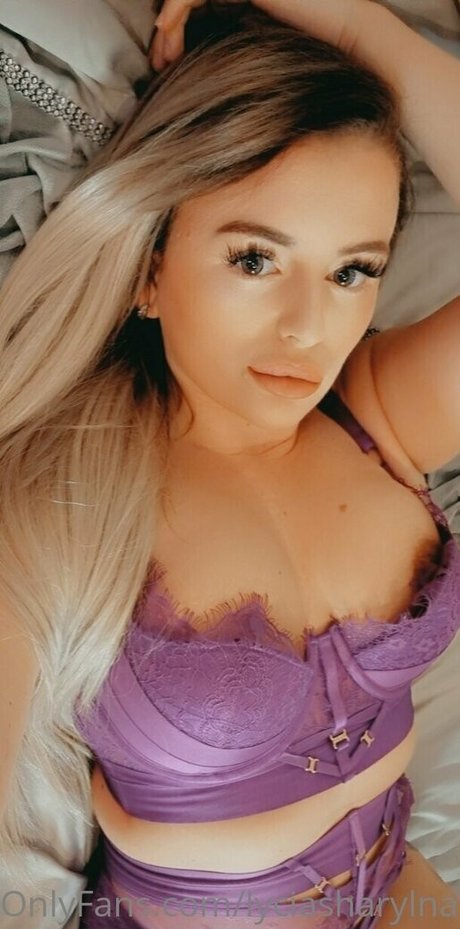 lyciasharylnaughtystyle star high quality photo