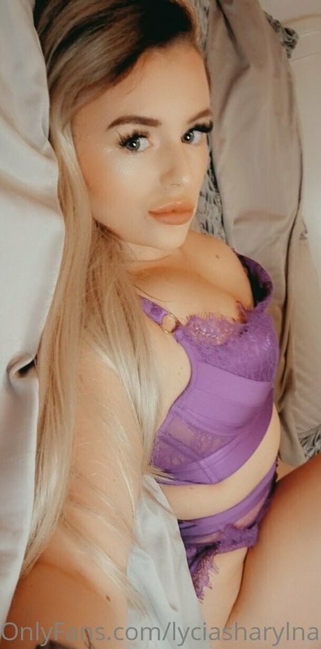 lyciasharylnaughtystyle hot star photo