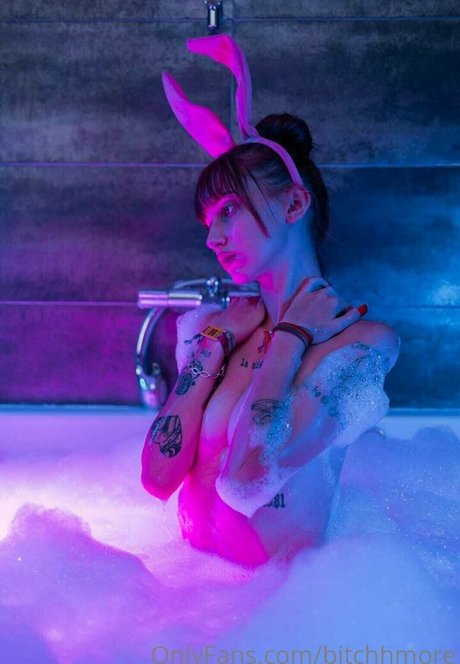 metrikagyal art star picture