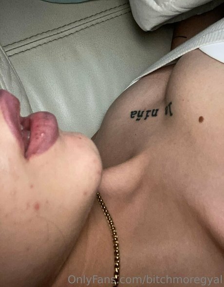 metrikagyal model exclusive photo