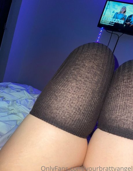 yourbrattyangel hot model photos