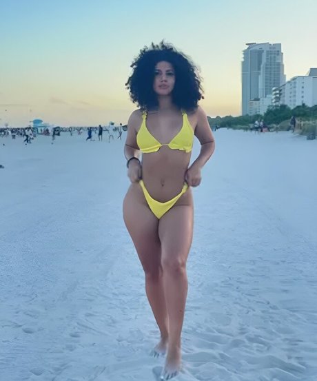 Amanda Carvalho pornstar best photo