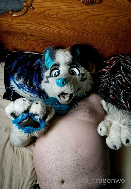 ad dragonwolf art model pic