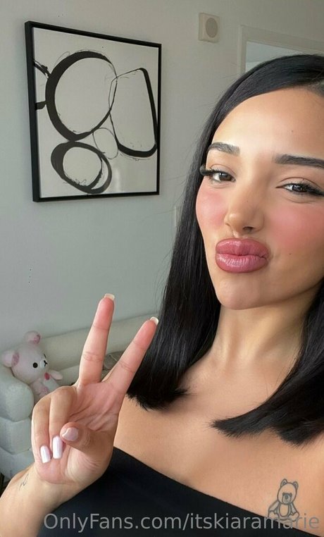 Kiara Marie xxx actress image