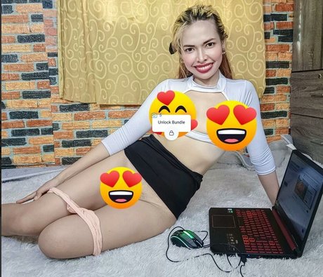 Mira Yenne xxx pornstar archive