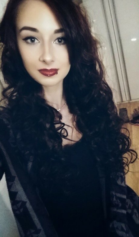 lizzzyfox pornstar sex photo