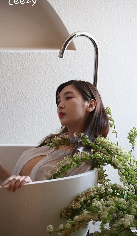 Lee Haein Leezy pornstar free img