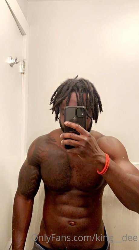 king__dee naked model photos