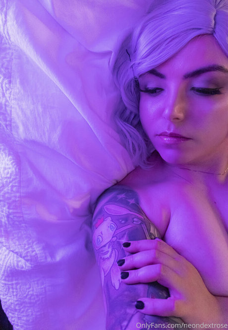 neondextrose top actress pics