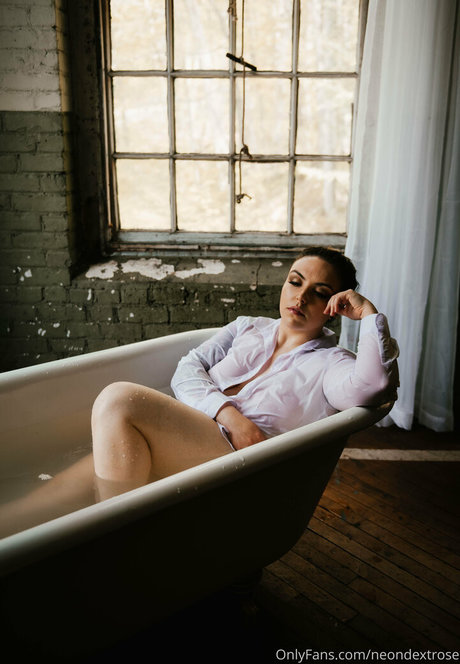 neondextrose best pornstar photos