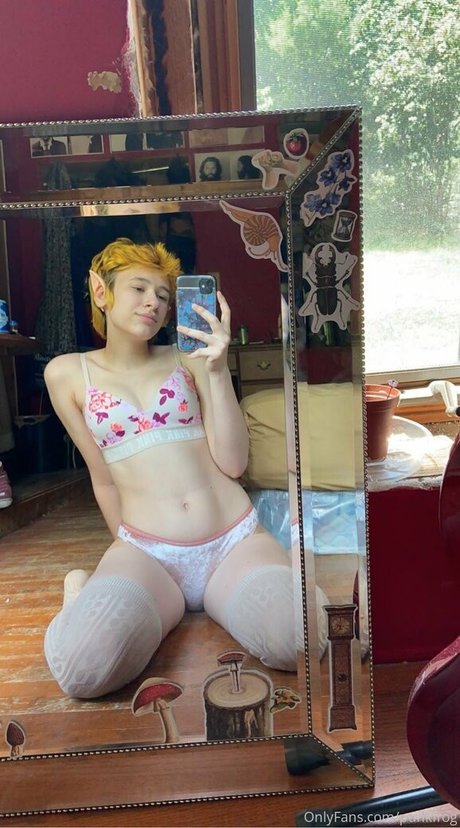 shemale fucks girl onlyfans sexy nude image