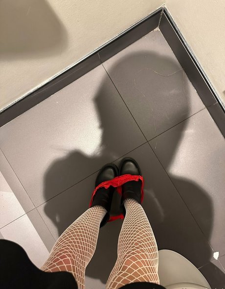 opheliagoldd star exclusive pics