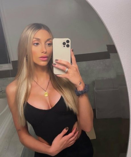 lifewithcay free actress img