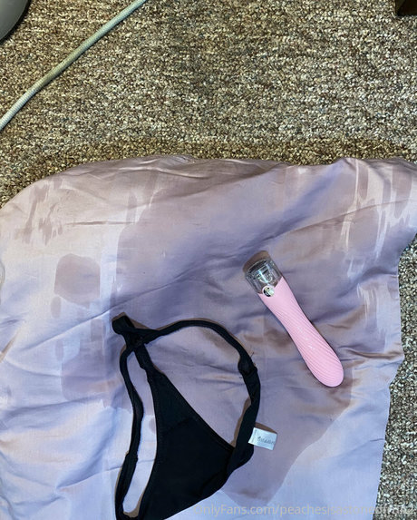 peachesisastonedfruit2 sex actress archive